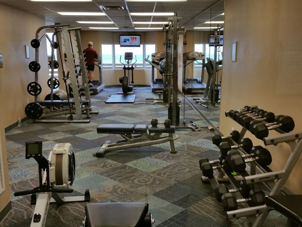 FIRST Floor BEACHFRONT 2 BDR/2BA Tidewater Condo, Max 6, Families Only