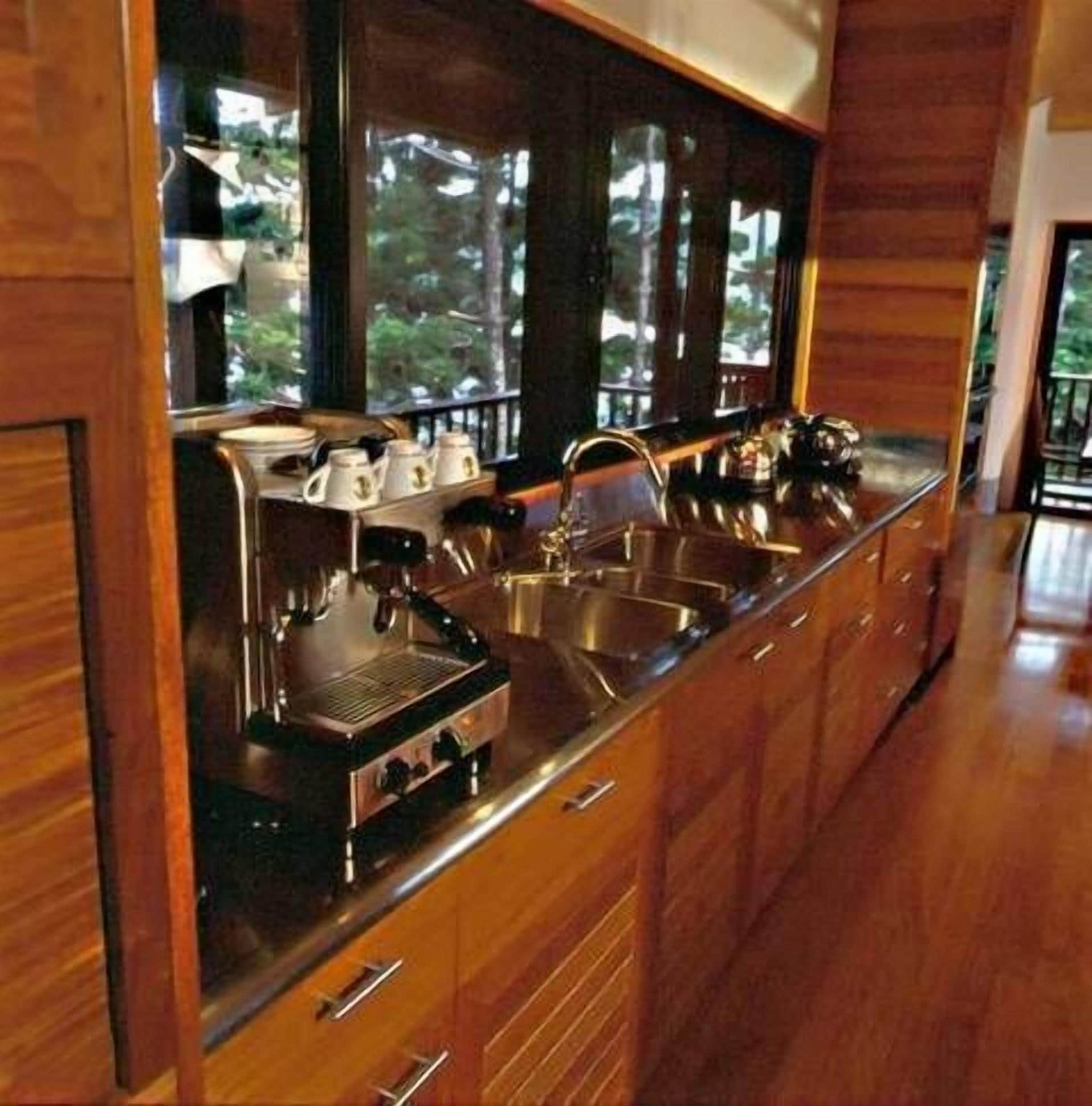 Utopia Villa Hamilton Island