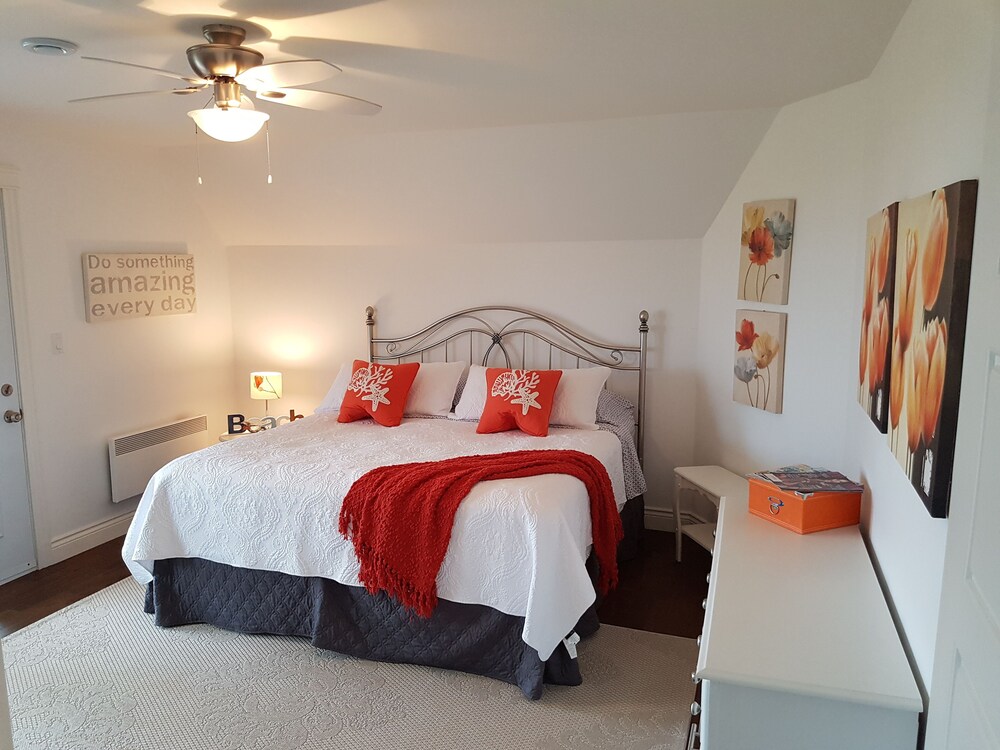 PEI Luxury Oceanfront Beach House 4.5 star on Canada Select Deals