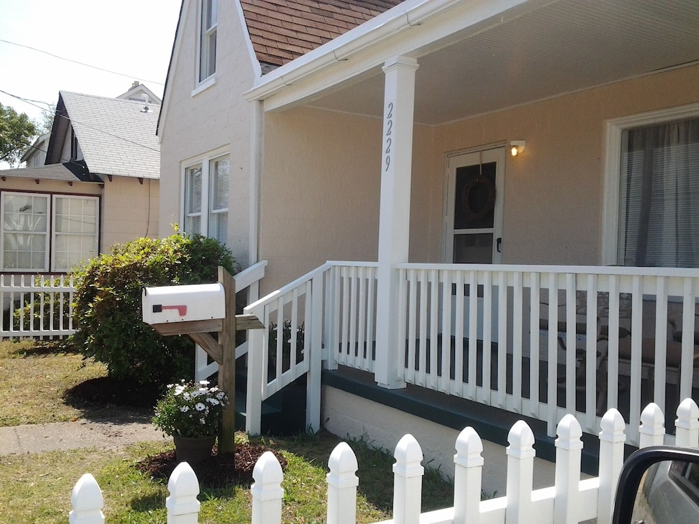 Norfolk Beach Cottage Rental In Norfolk Virginia Beach Hotel