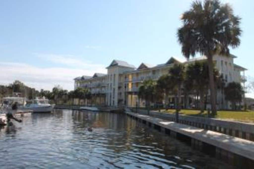 The Islander in Chiefland, United States