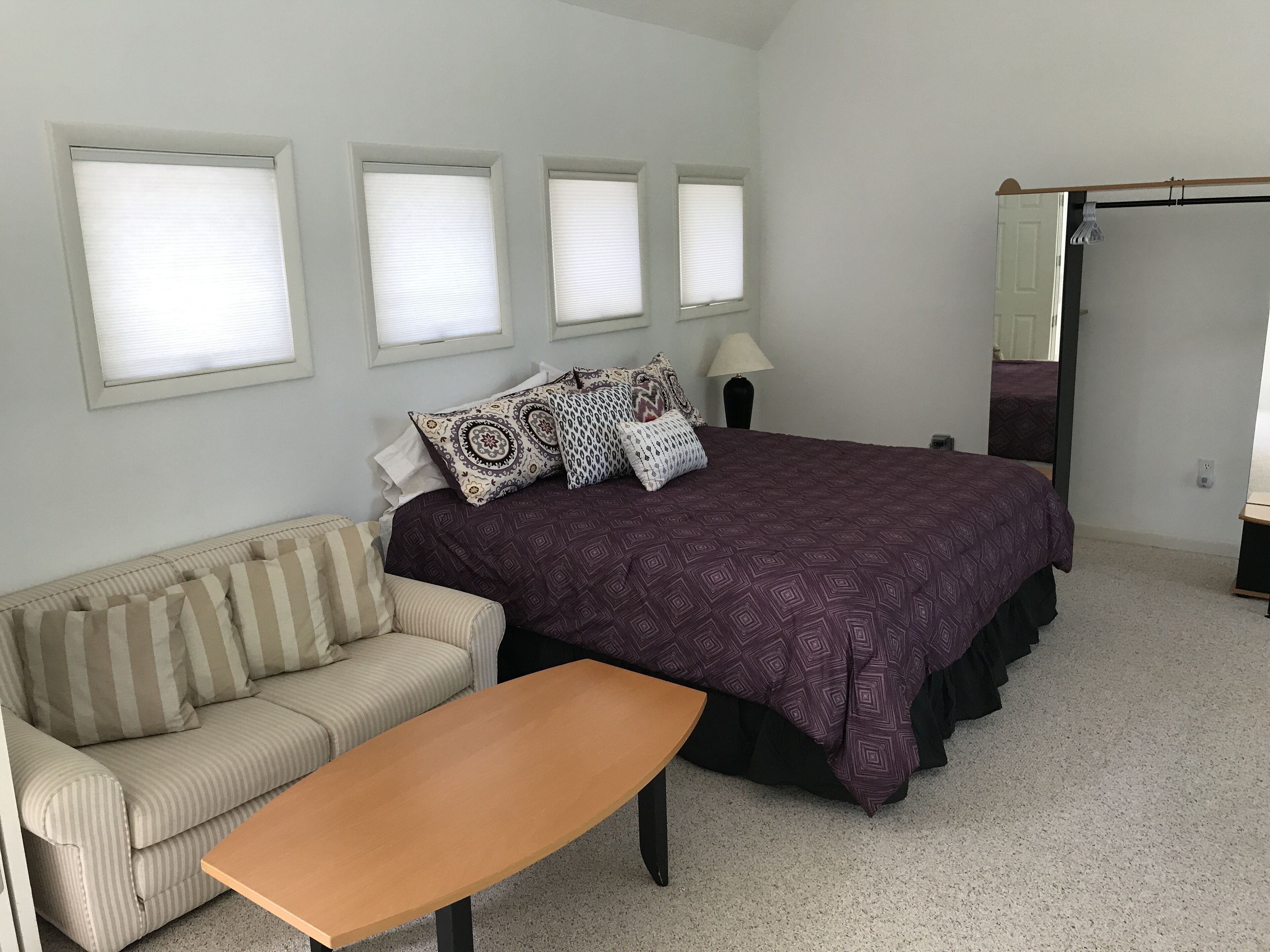 Czarnecky Home - Waterfront Home in Caryville, United States