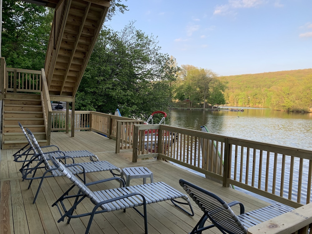 Large Family House On The Lake