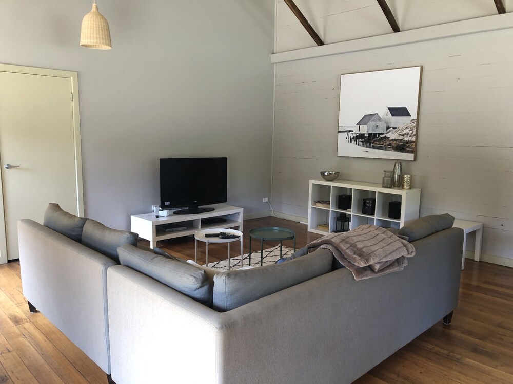 The Old Coolstore Braeburn Apartment Deals & Reviews (Melbourne, AUS