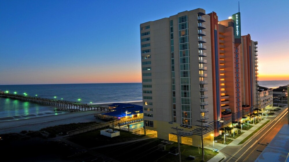 North Myrtle Beach, 2BD/2BA, Direct Oceanfront Condo at the Cherry