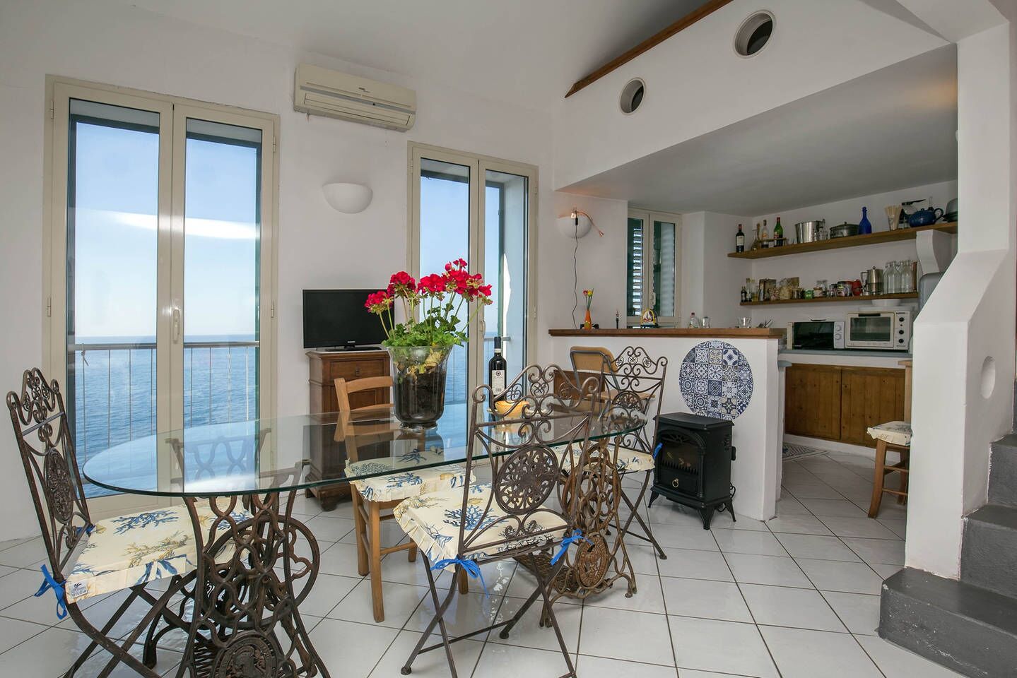 Villa in the Heart of Amalfi Coast. Right on the Sea. Relax and Comfort in Furore in Furore, Italy