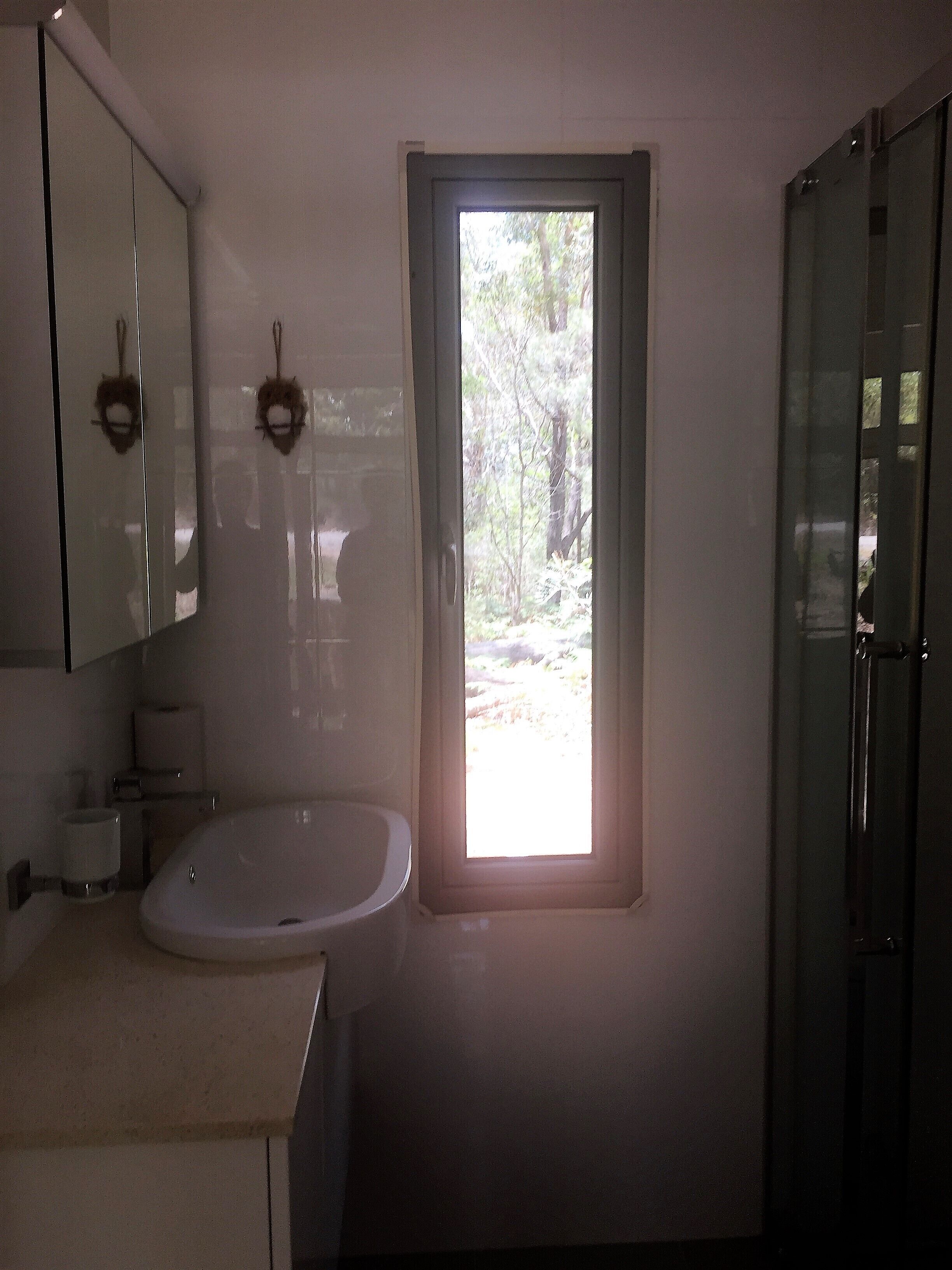 Island Container Bird House