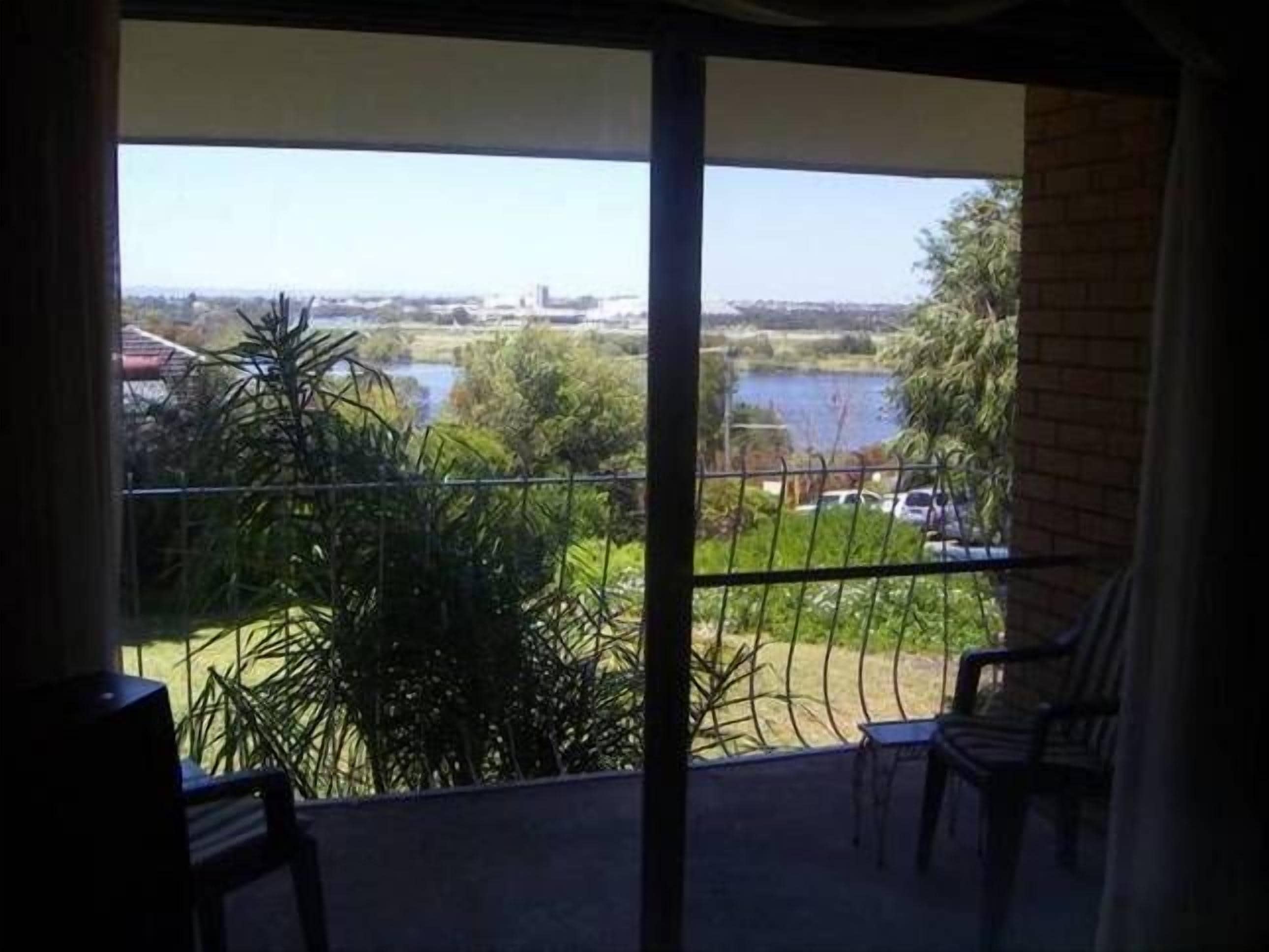 Rivers Court - small complex and close to city - min of 3 night stay generally