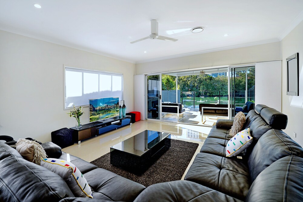 Top 10 PetFriendly Cabins In Gold Coast, Australia Trip101