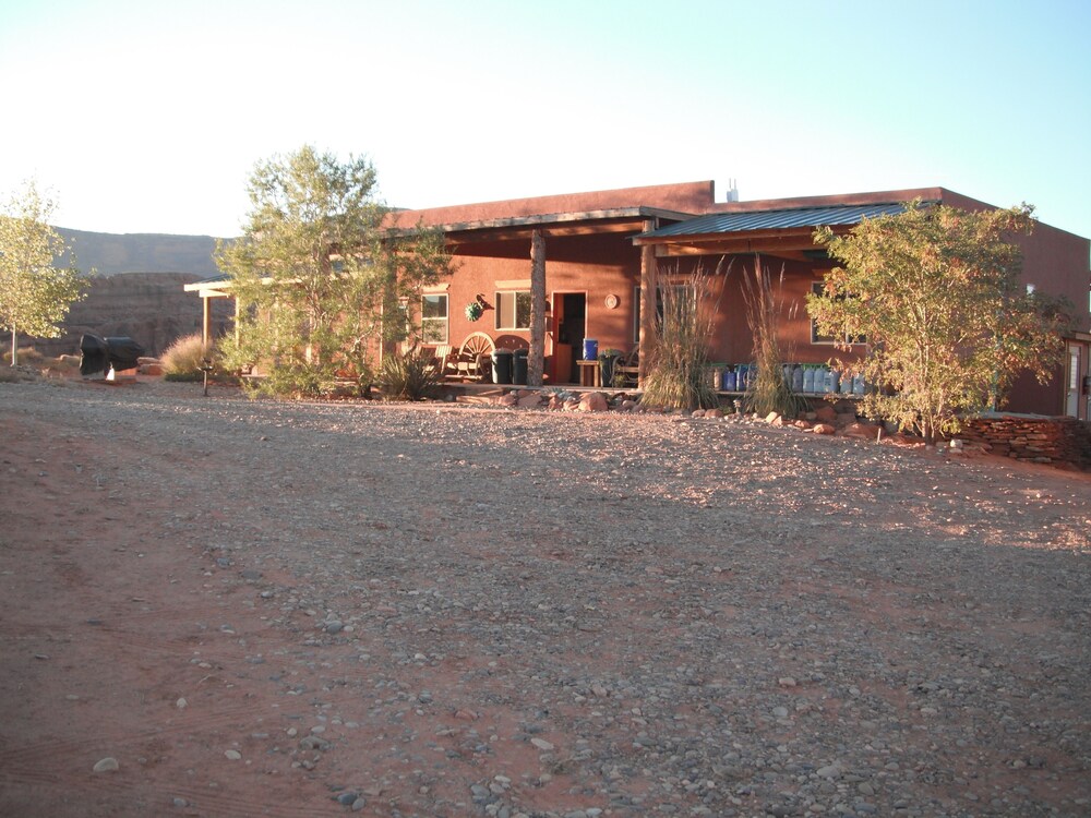 I'm Open, Base Camp Adventure Lodge, King bed