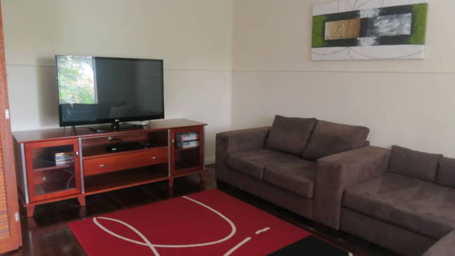 Coffs Harbour Beach House, One of the Best Located Holiday Homes in Coffs!!