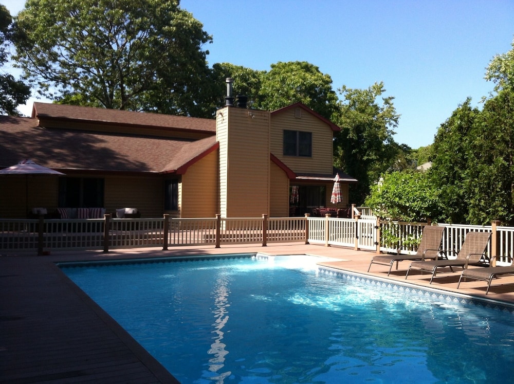 5 bedroom Hampton House with pool Hampton Bays Vrbo