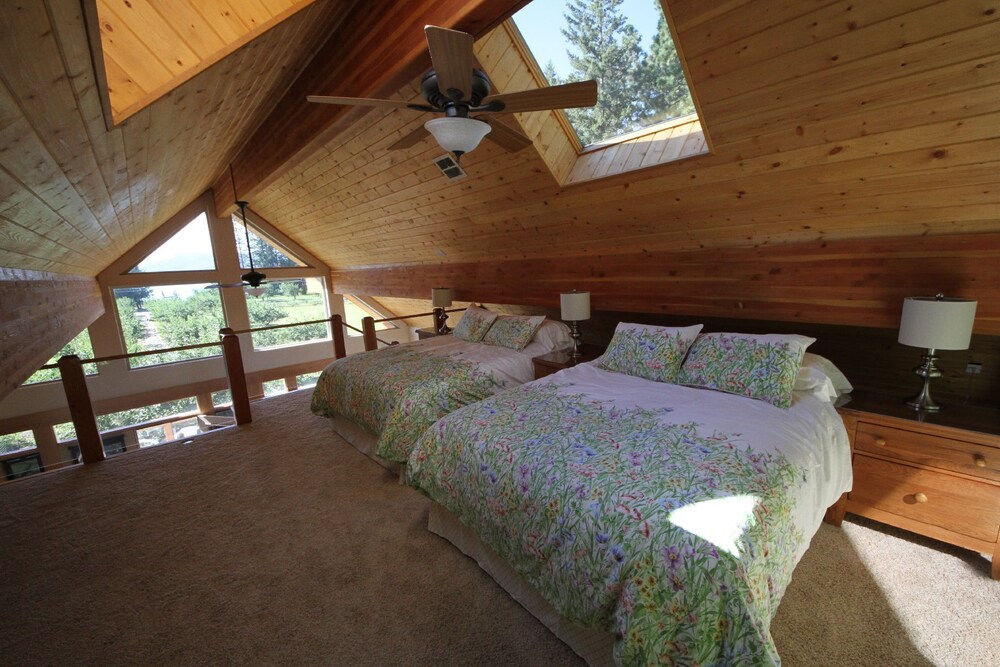 Upscale Luxury Home on Cherry Orchard Overlooking Flathead Lake