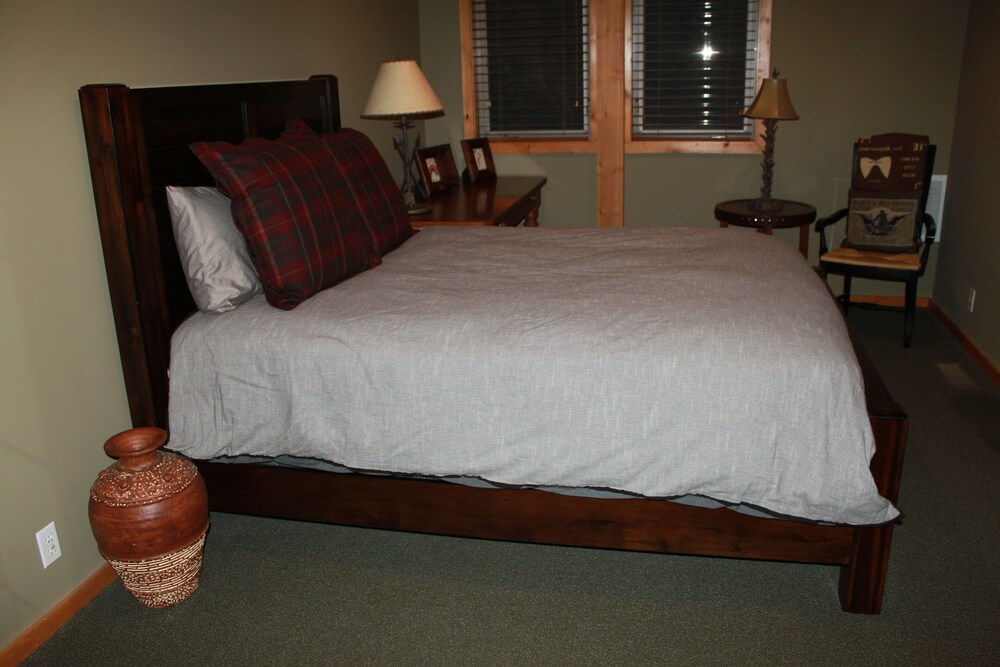 Snoqualmie Pass Lodge Near Lake Kachess And The Summit Easton Usa Best Price Guarantee Lastminute Com Au