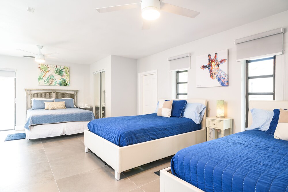 AMAZING LARGE NEWLY REMODELED ESTATE HOME