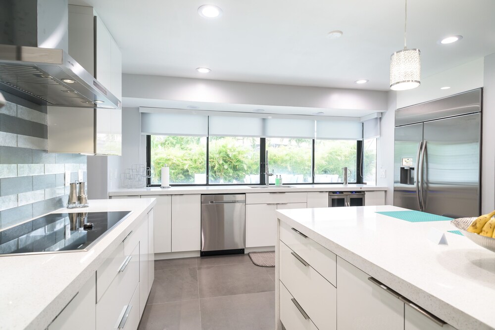 AMAZING LARGE NEWLY REMODELED ESTATE HOME