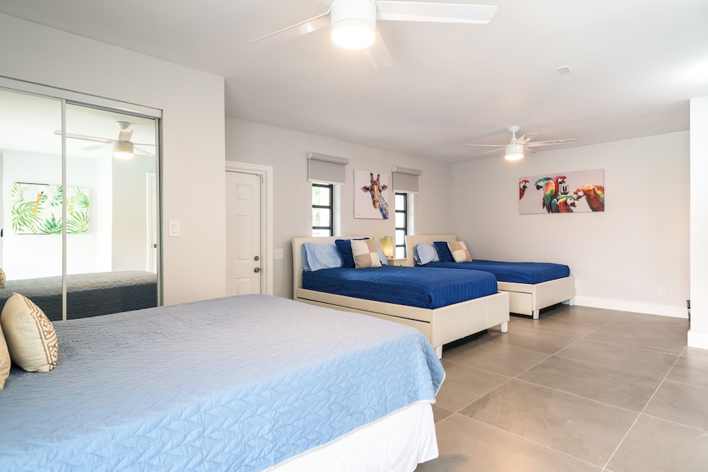 AMAZING LARGE NEWLY REMODELED ESTATE HOME