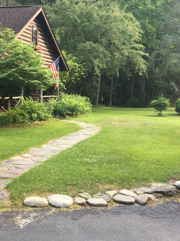 Claryville Cabin with Over 1,000 ft Trout River in the Catskill Mountains