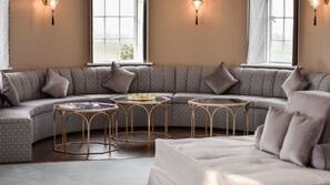 Premium bedding, blackout curtains, free cots/infant beds, rollaway beds