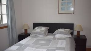 4 chambres, fer et planche à repasser, lits bébé, Wi-Fi