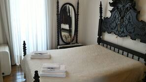 2 bedrooms, Internet, linens
