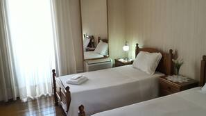 2 bedrooms, Internet, linens