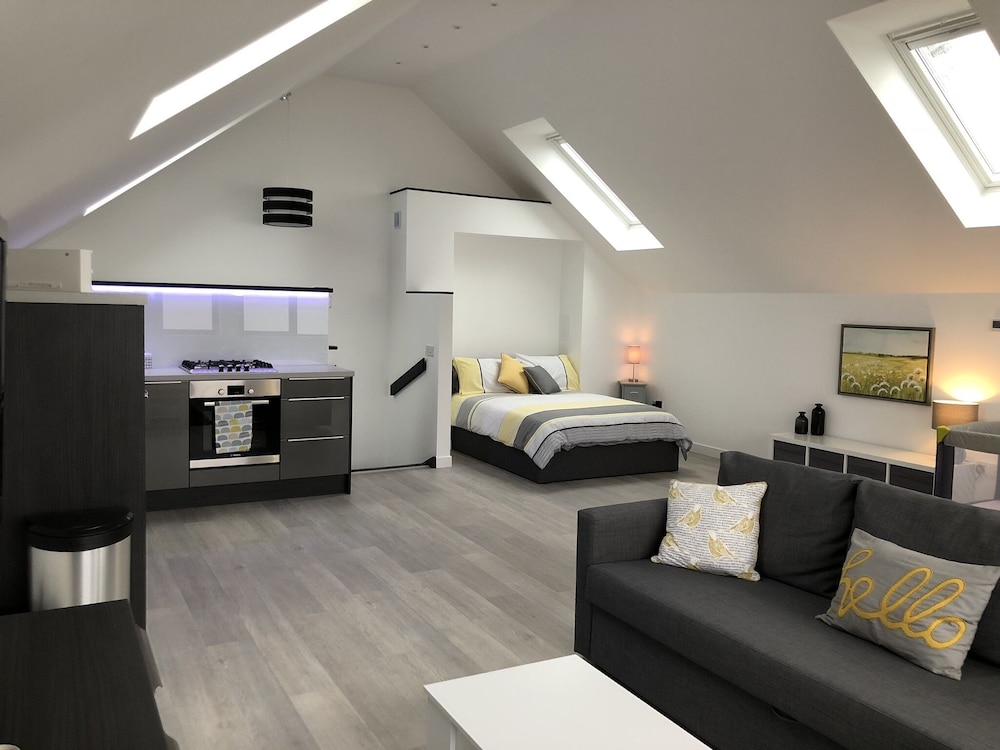 The Wee Glasshouse Is A Modern Studio Apartment Situated On Fife The Wee Glasshouse Is A Modern Studio Apartment Situated On Fife Coastline Dunfermline 2019 Hotel Prices Expedia Co Uk