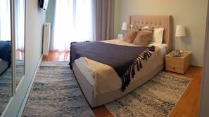 3 slaapkamers, een strijkplank/strijkijzer, gratis babybedden