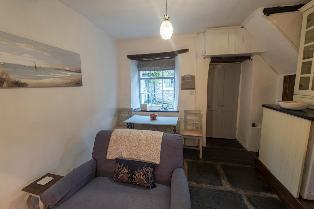 Bijou 17th Century Cottage Troutbeck Bridge Vrbo