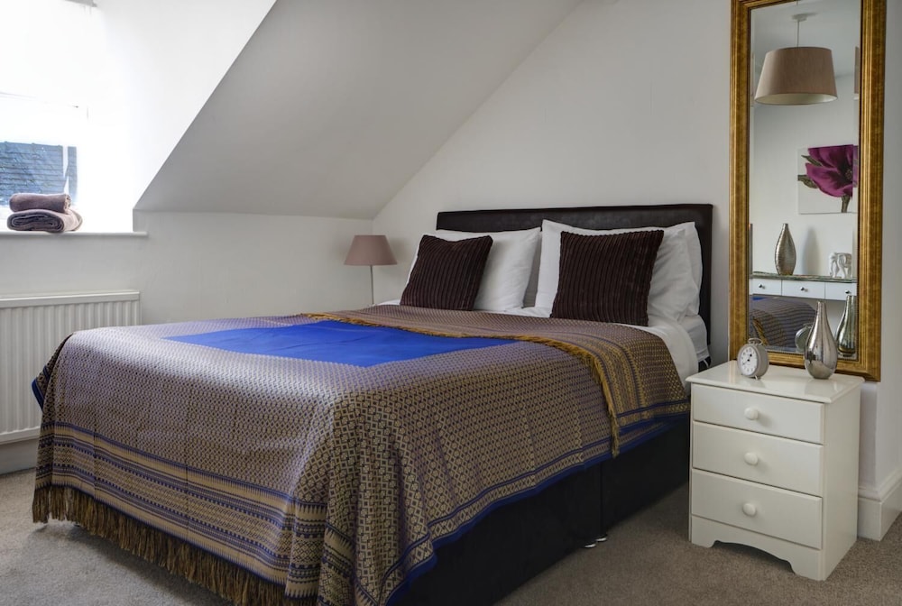 Licatas Apartment Cotswolds Sleeps 6