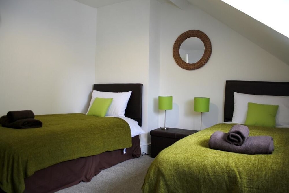 Licatas Apartment Cotswolds Sleeps 6