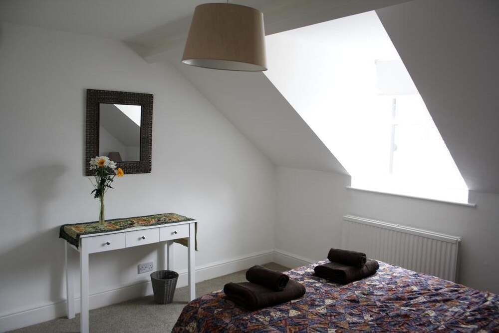 Licatas Apartment Cotswolds Sleeps 6