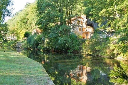 Riverside Garden Gite Of Character With Balcony Over Looking River Park Wifi In Brantome En Perigord Expedia