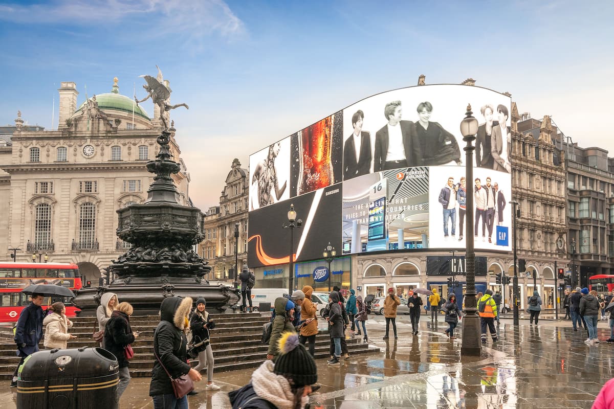 piccadilly circus