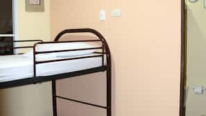 Decoración individual, mobiliario individual, cortinas opacas