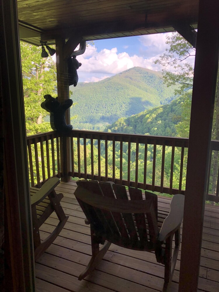 Great Smoky Mountain Getaway in the Skies