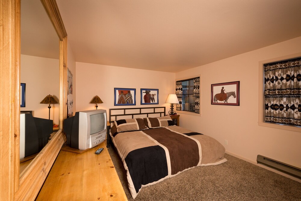 Sun Valley Cottonwood Condo Elkhorn Vrbo