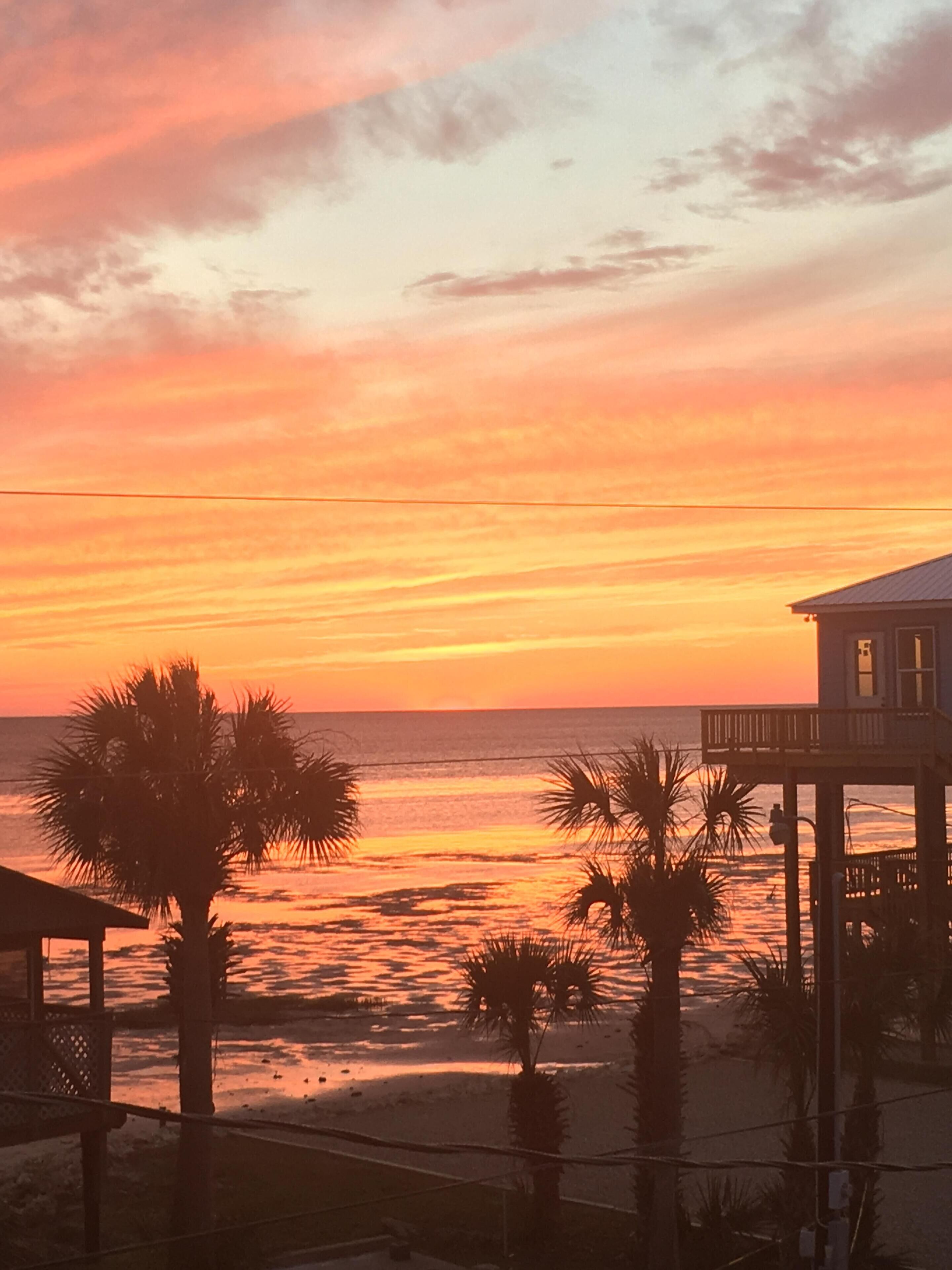 Dekle Beach Darling - Beautiful Sunsets and Great Fishing in , in Tallahassee, United States