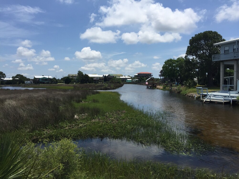 Dekle Beach Darling Beautiful Sunsets and Great Fishing in Perry