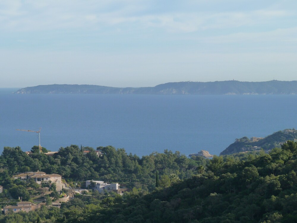 Sea View Private And Guarded Domain Of Gaou Bénat Bormes