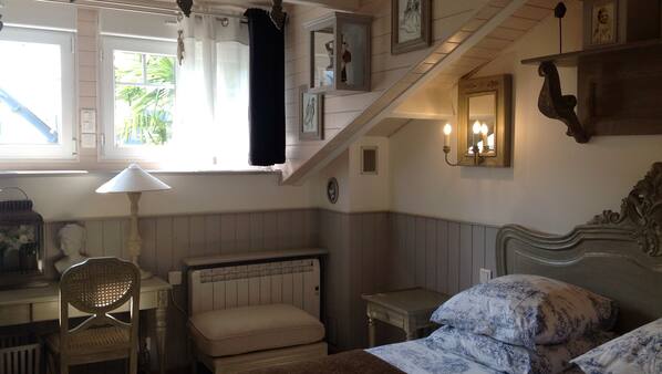 3 bedrooms, iron/ironing board, WiFi