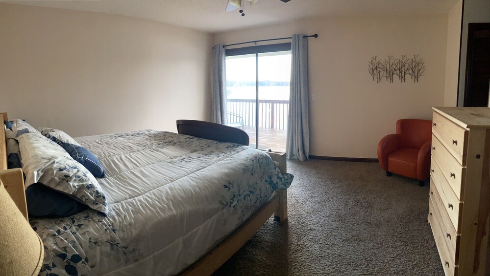 Close to Mountains, Clemson, Asheville, Marina & Best Lake in the Carolinas