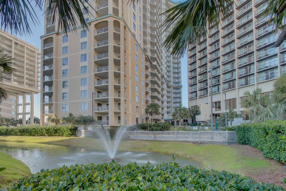 Luxury 2BR Oceanview 11th Floor WITH POOL PASSES! New Furniture Just In!