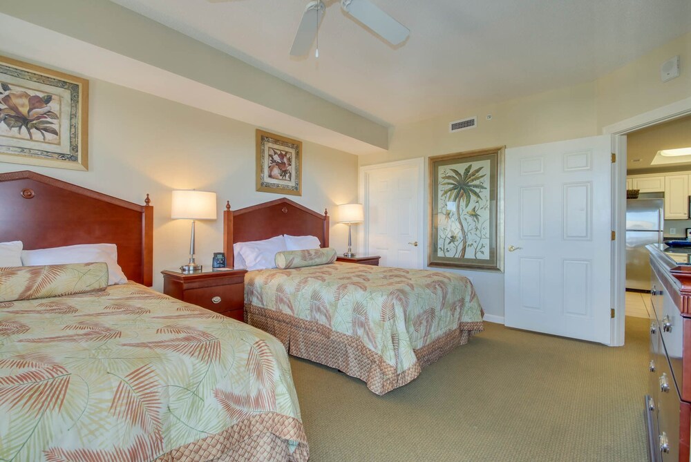 Luxury 2BR Oceanview 11th Floor WITH POOL PASSES! New Furniture Just In!