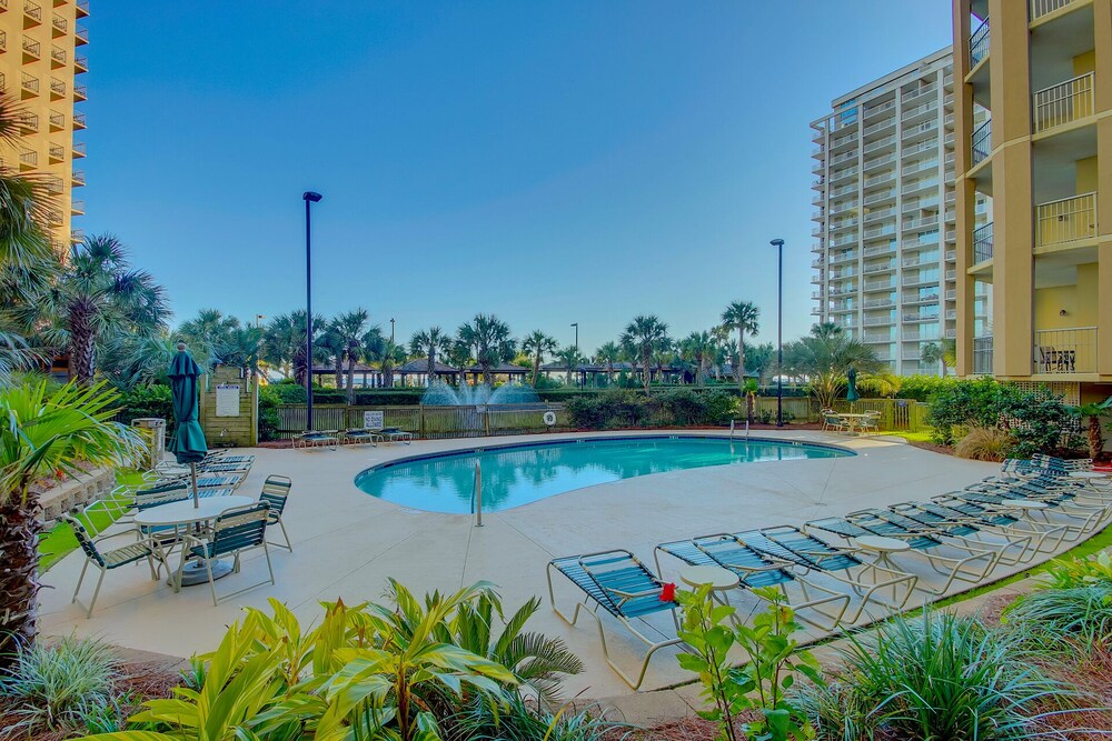Luxury 2BR Oceanview 11th Floor WITH POOL PASSES! New Furniture Just In!