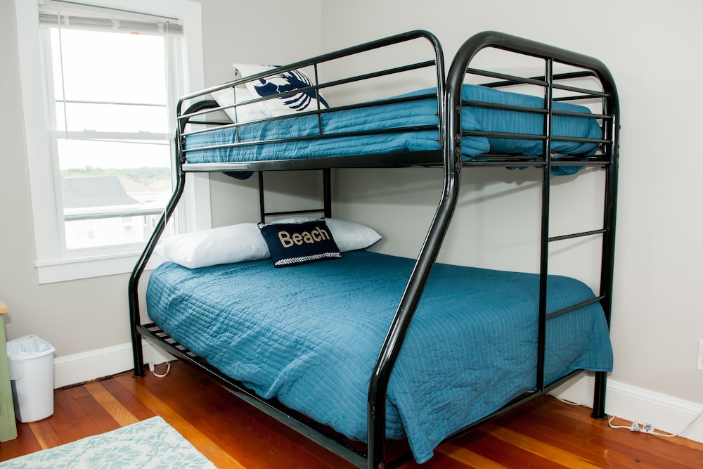 3 BR Salisbury Beach Ocean Front Home Winter Rental 2500/month