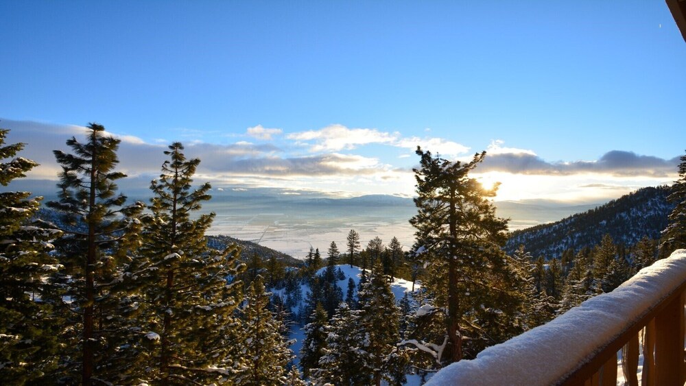 Top Of Tahoe Mountain View Near Ski Lift With Jacuzzi Eddie Bauer