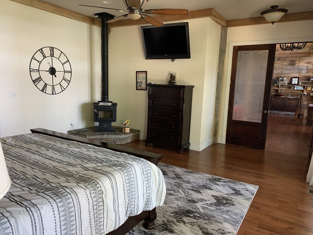 Eagle Lodge Vacation Home on Lake Guntersville Langston Vrbo