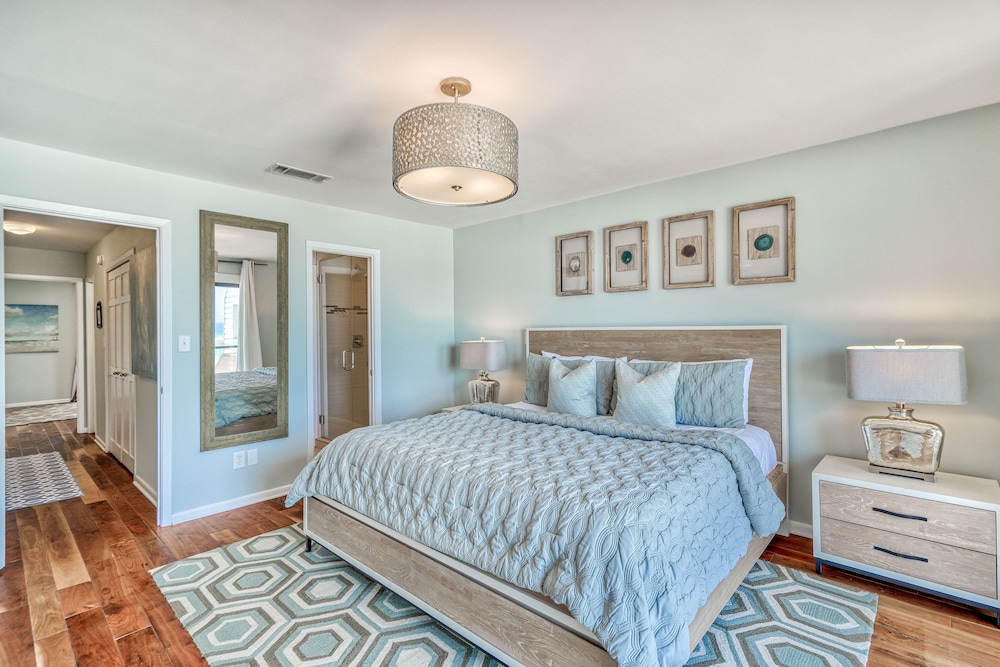 'Mermaid Cove' Gulf Front 30A Seacrest Townhome Vacation Rental on the