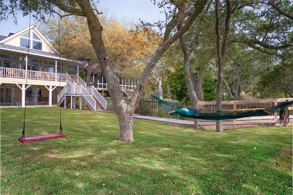 Pawley's Island Family Retreat for any season